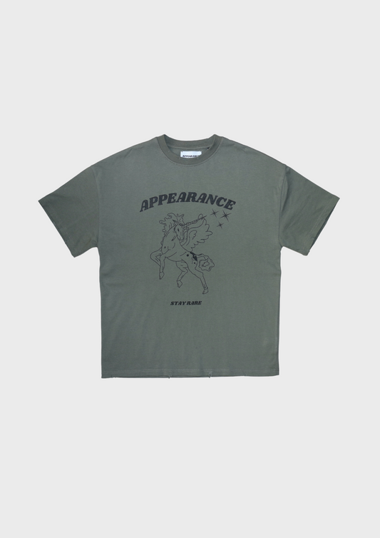 STAY RARE TEE